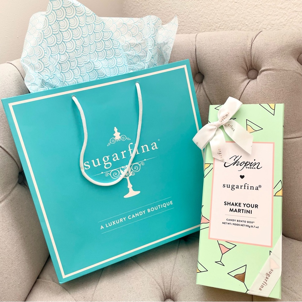 🩵 SUGARFINA GIFT BOX SHOPPING BAG Wrapping Paper and ribbon Set